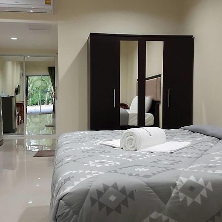 ไออุ่นรีสอร์ท Bang Saphan Ngoại thất bức ảnh